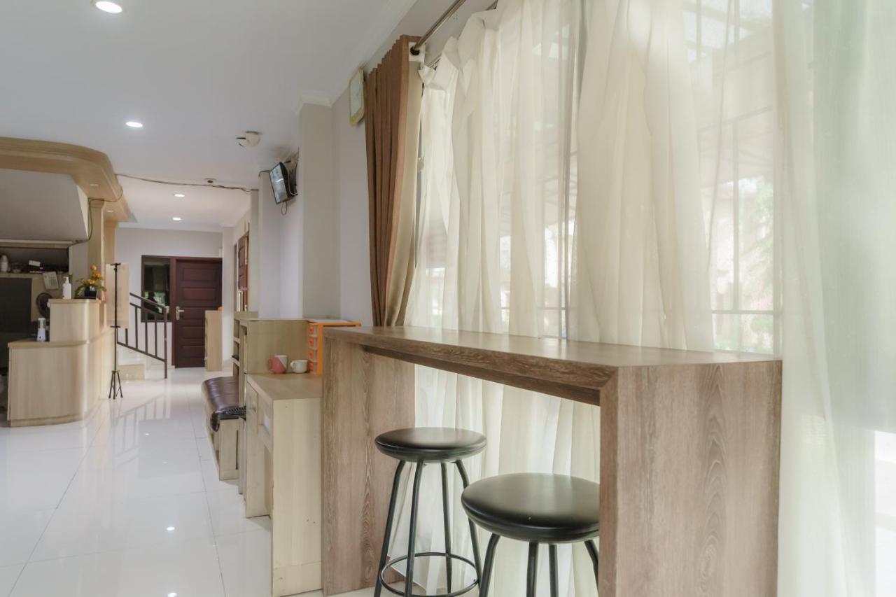 Koolkost Syariah At Taman Simprug Cikarang Hotel เบกาซิ ภายนอก รูปภาพ