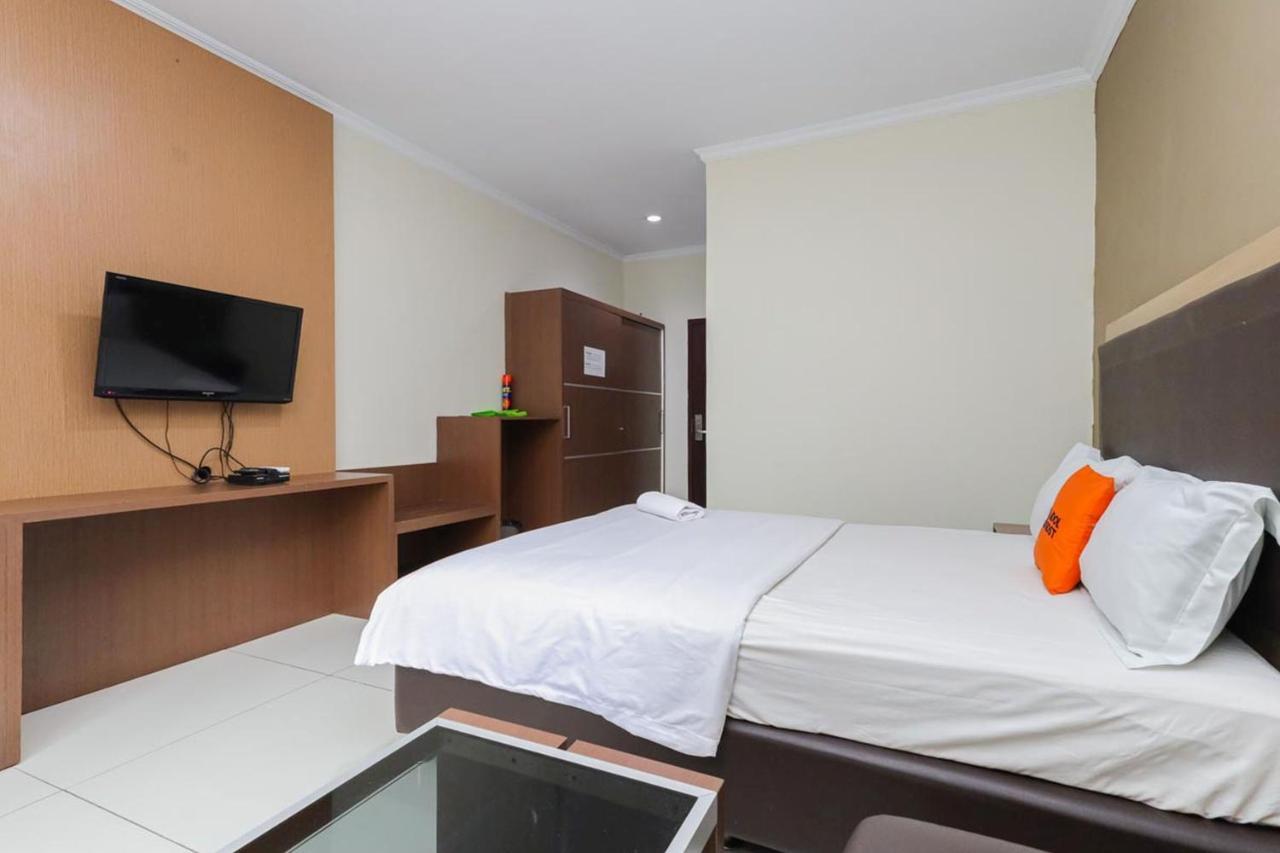 Koolkost Syariah At Taman Simprug Cikarang Hotel เบกาซิ ภายนอก รูปภาพ