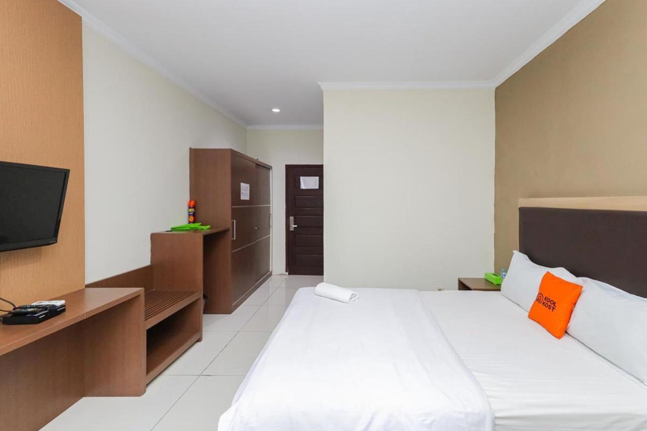 Koolkost Syariah At Taman Simprug Cikarang Hotel เบกาซิ ภายนอก รูปภาพ