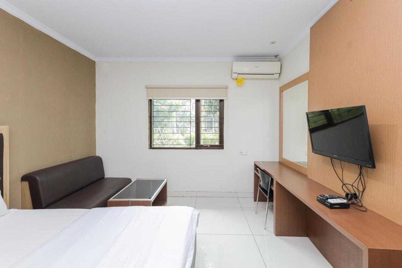 Koolkost Syariah At Taman Simprug Cikarang Hotel เบกาซิ ภายนอก รูปภาพ
