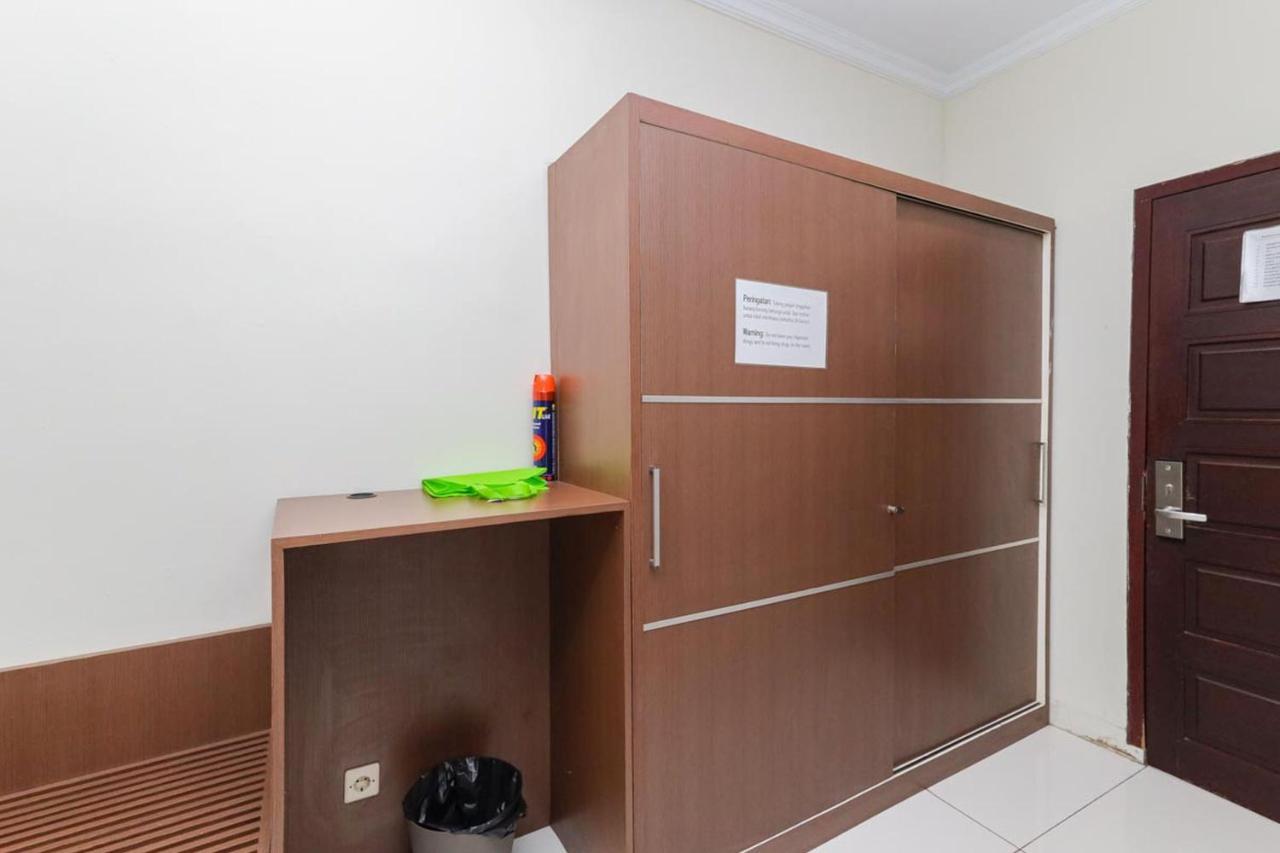 Koolkost Syariah At Taman Simprug Cikarang Hotel เบกาซิ ภายนอก รูปภาพ